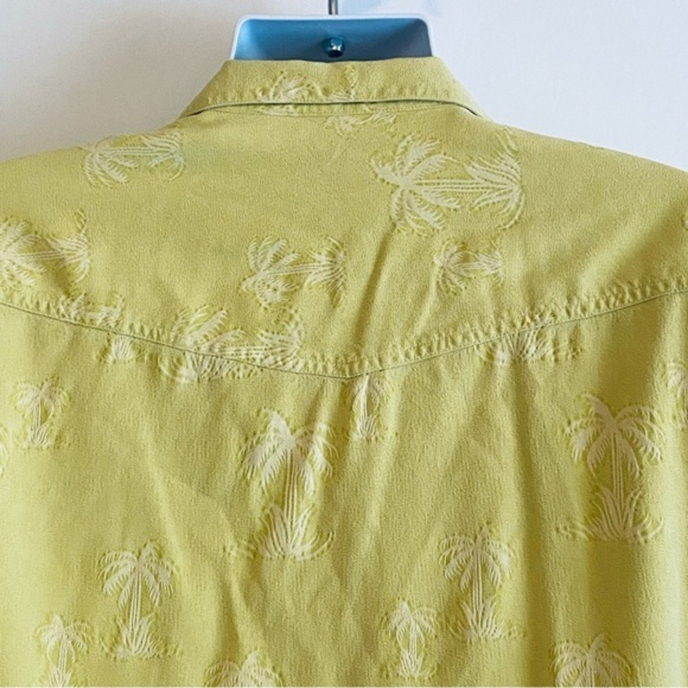 Vintage Tommy Bahama 100% Silk Hawaiian Shirt Tropical Vacation Cruise Palm Tree - Picture 8 of 14